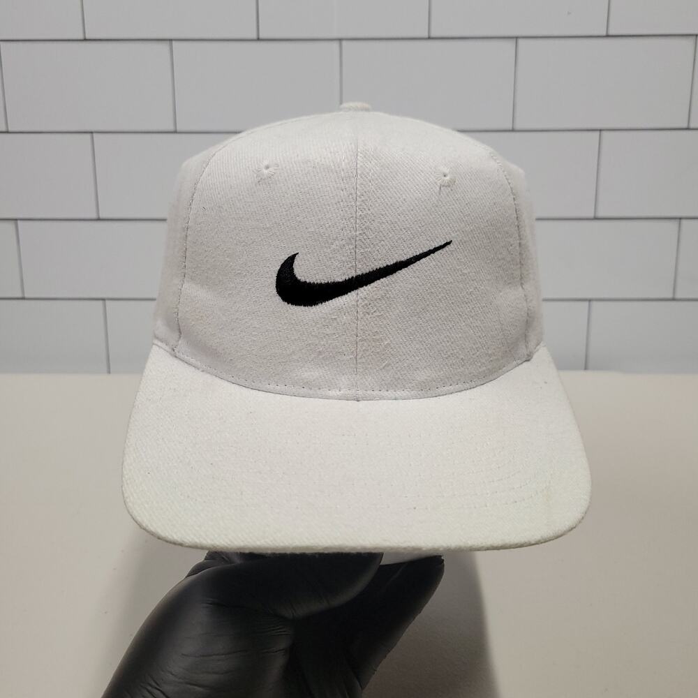 Vintage Nike Swoosh Snapback Hat White Black Logo 90s Made in Taiwan